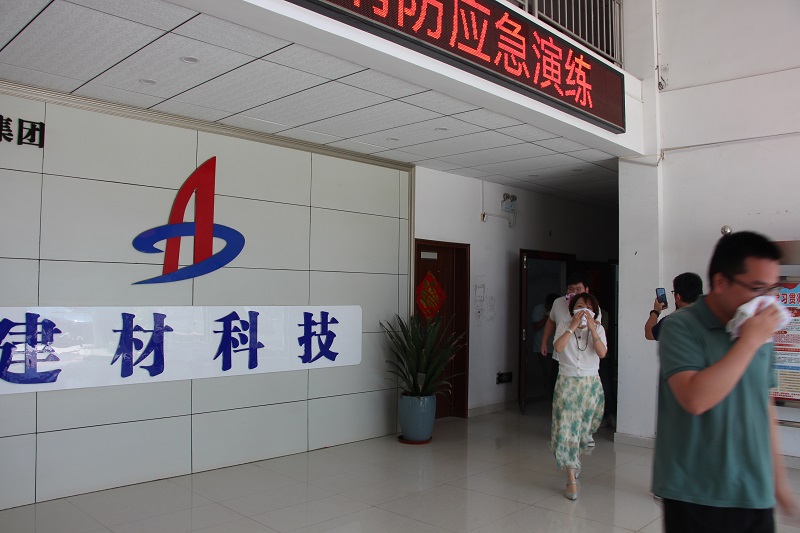 102348-109408.jpg IMG_1113.JPG